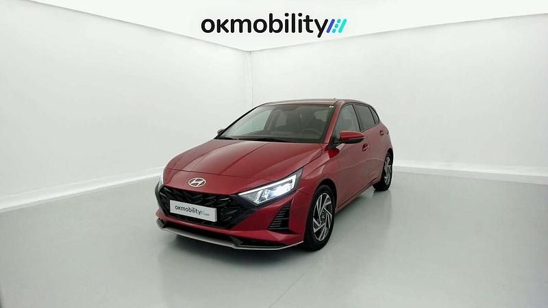 Usado Hyundai i20 101 CV (74 kW) 2024 Rojo Utilitario