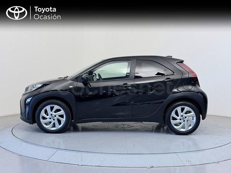 Usado Toyota Aygo X Play 72 CV (52 kW) 2025 Negro SUV