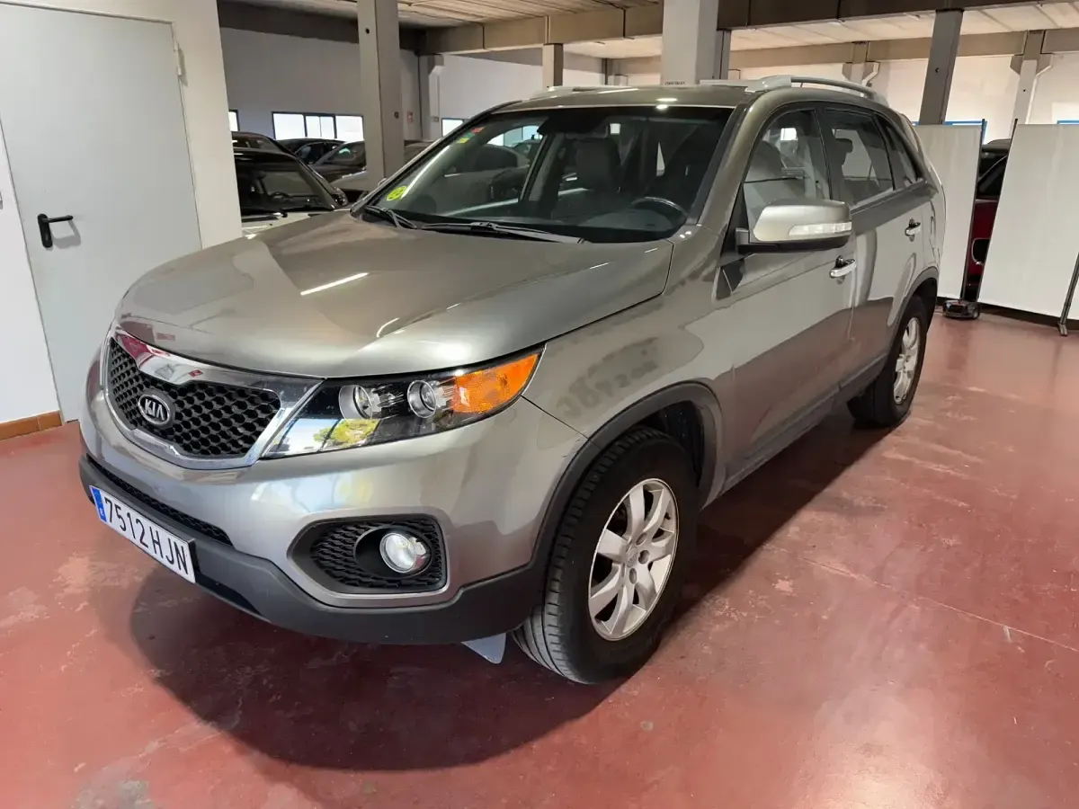 Usado Kia Sorento 150 CV (110 kW) 2012 Gris SUV