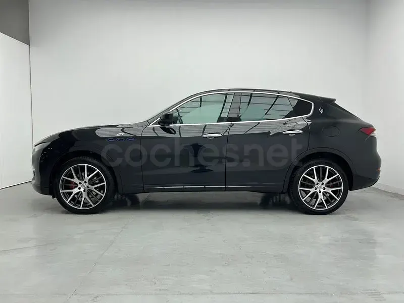 Usado Maserati Levante GT 330 CV (242 kW) 2023 Negro SUV