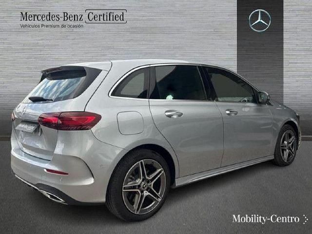 Usado Mercedes B250e AMG line 218 CV (160 kW) 2025 Plata hightech Monovolumen