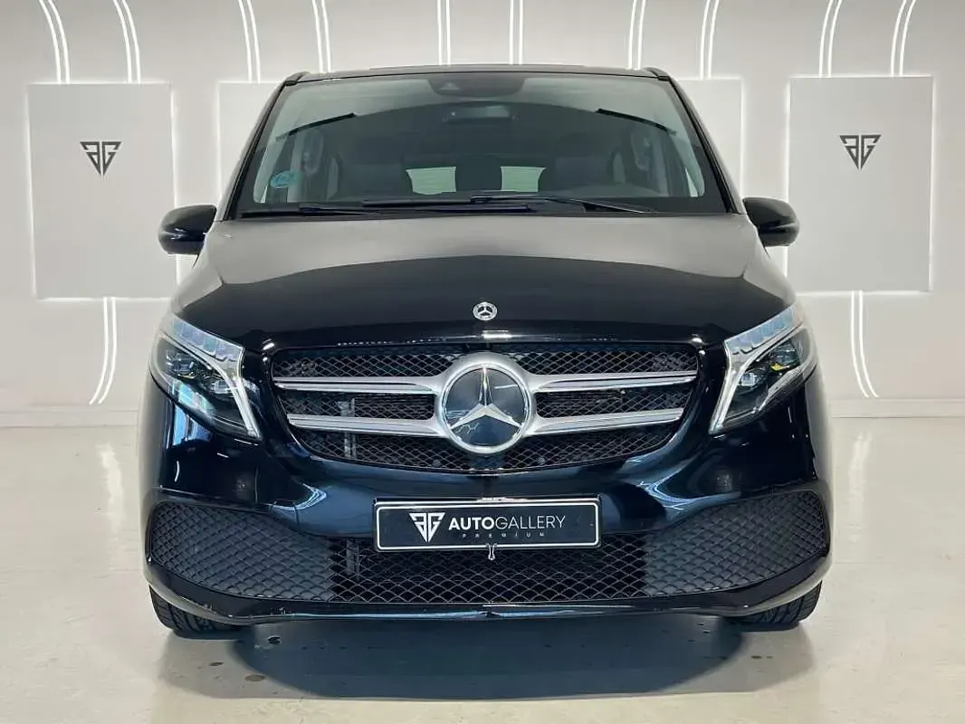 Usado Mercedes V220 Avantgarde 163 CV (119 kW) 2022 Negro Monovolumen