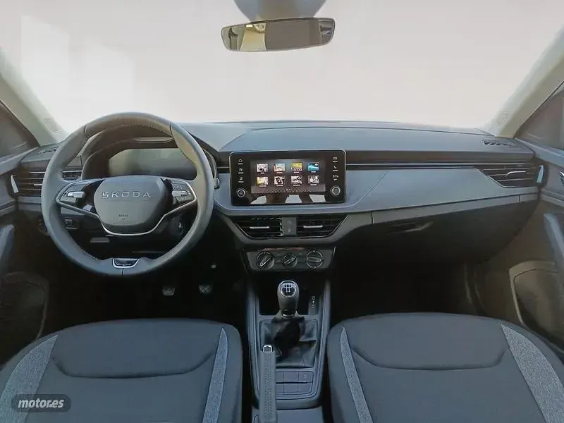 Usado Skoda Kamiq 2025 Blanco SUV