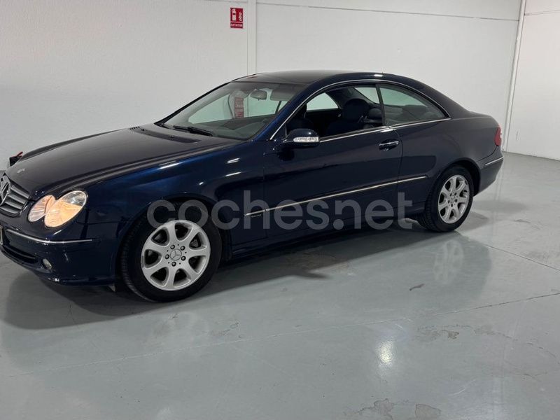 Azul Usado 2004 Mercedes CLK270 Elegance Coupe | 7900 € (Un poco caro) - Imagen 1/4