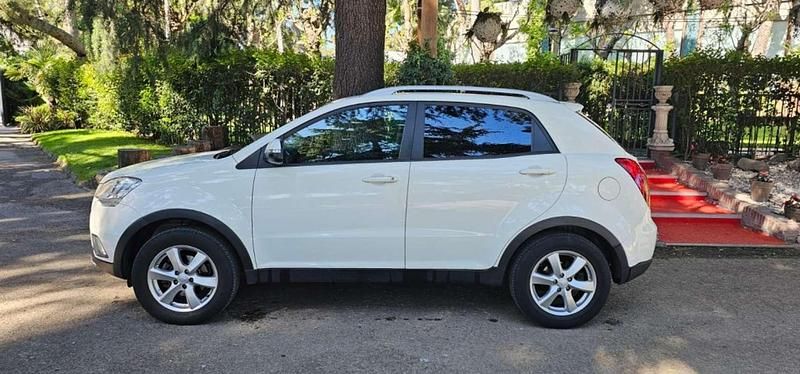 Usado Ssangyong (KGM) Korando Limited 150 CV (110 kW) 2012 Blanco SUV