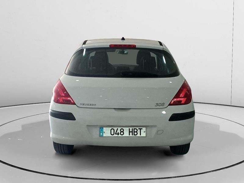 Usado Peugeot 308 Business-Line 92 CV (67 kW) 2011 Blanco Berlina