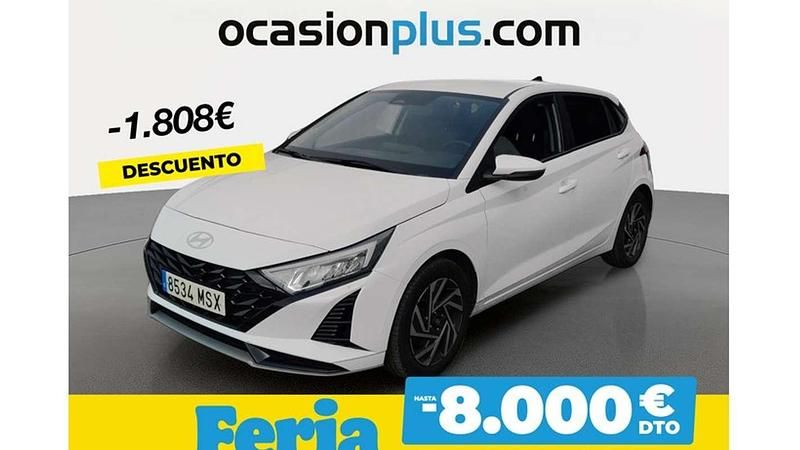 Blanco Usado 2024 Hyundai i20 Utilitario | 17.682 € (Precio justo) - Imagen 1/4