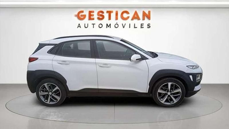 Usado Hyundai Kona 120 CV (88 kW) 2020 Blanco SUV