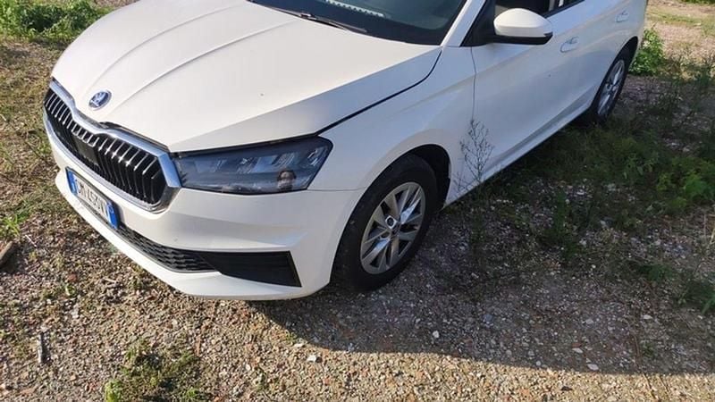 Blanco Usado 2023 Skoda Fabia Ambition Utilitario | 12.850 € (Precio justo) - Imagen 1/2