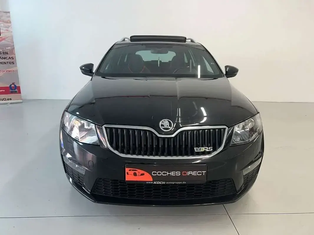 Usado Skoda Octavia RS 184 CV (135 kW) 2017 Negro Familiar