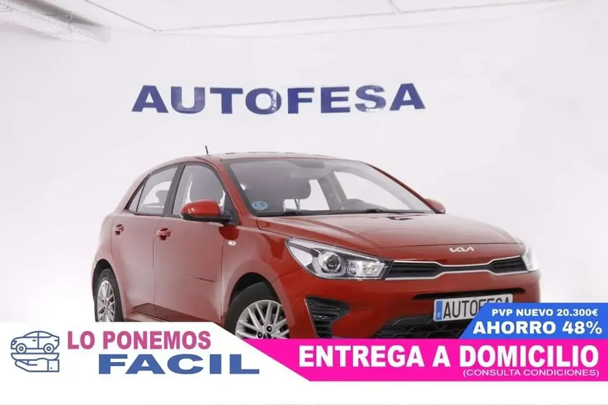 Käytetty Kia Rio 84 HP (61 kW) 2022 Punainen Sedan