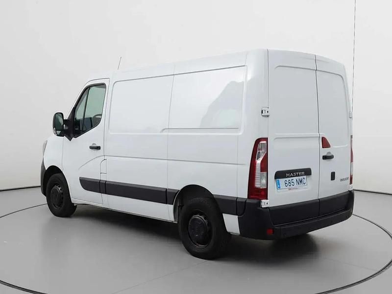 Usado Renault Master 135 CV (99 kW) 2021 Blanco Monovolumen