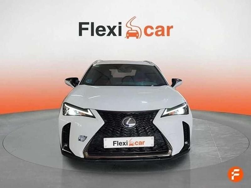 Usado Lexus UX 250h Sport Line 186 CV (136 kW) 2019 Blanco SUV