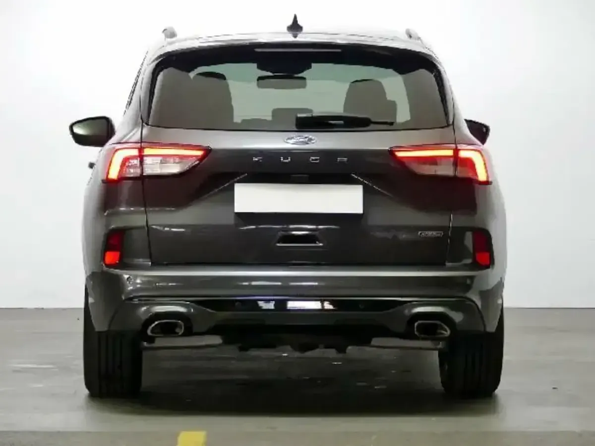 Usado Ford Kuga ST-Line X 226 CV (166 kW) 2021 Othercolor SUV