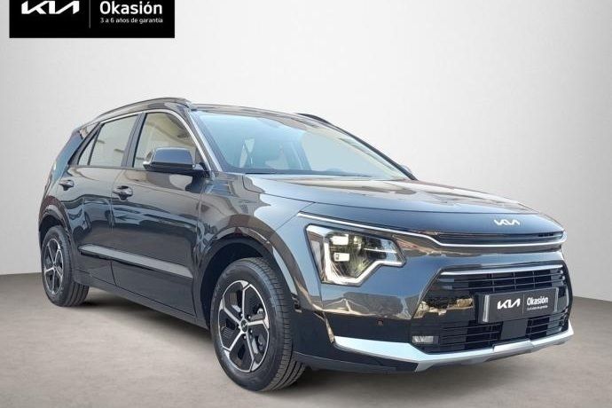Blanco Nuevo 2025 Kia Niro SUV | 27.990 € (Buen precio) - Imagen 1/4