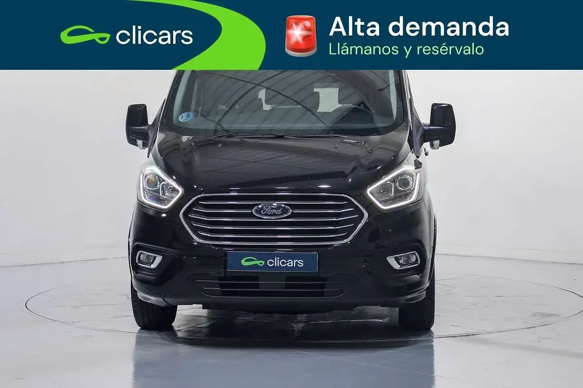 Usado Ford Tourneo Custom Titanium 150 CV (110 kW) 2022 Negro Van