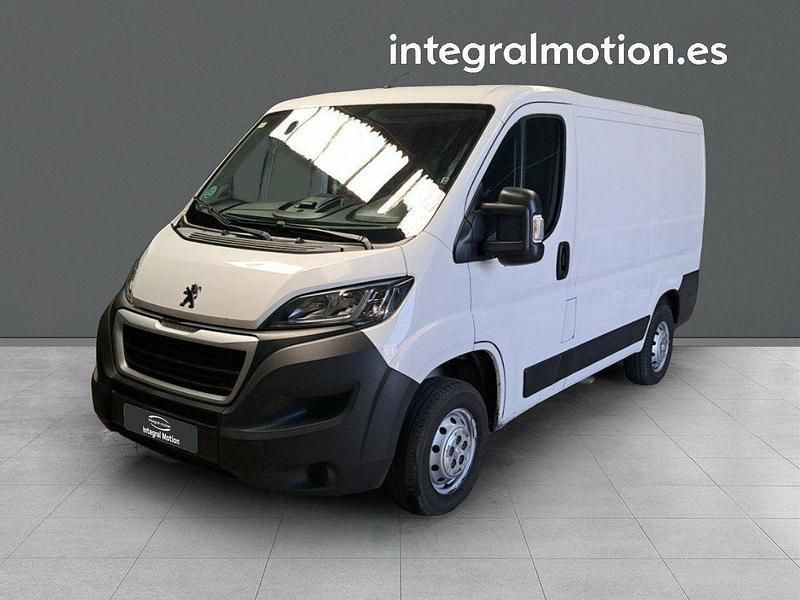 Blanco Usado 2022 Peugeot Boxer Van | 17.272 € (Precio justo) - Imagen 1/4