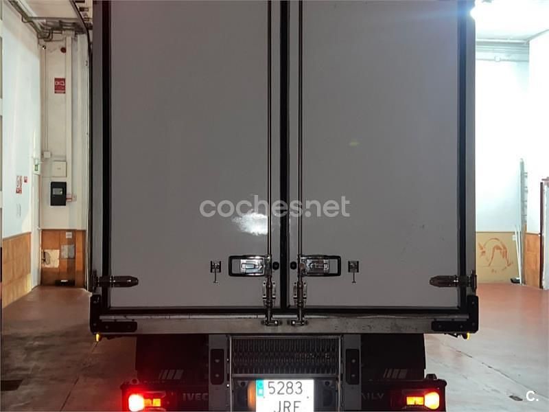 Usado Iveco Daily 146 CV (107 kW) 2012 Blanco Recogida