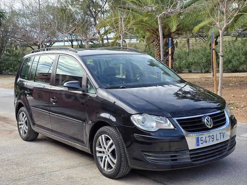 Usado VW Touran Edition 105 CV (77 kW) 2008 Negro Monovolumen
