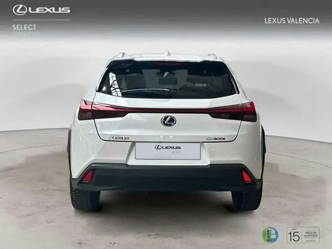 Usado Lexus UX 300e Business Edition 150 kW (204 CV) 2022 Blanco SUV