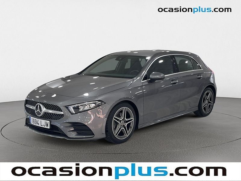 Gris Usado 2020 Mercedes A180 AMG Utilitario | 25.264 € (Precio justo) - Imagen 1/4