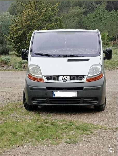 Usado Renault Trafic 77 CV (56 kW) 1999 Gris / plata Monovolumen
