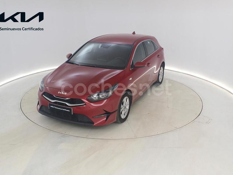 Rojo Nuevo 2025 Kia Ceed Utilitario | 20.120 € (Buen precio) - Imagen 1/4