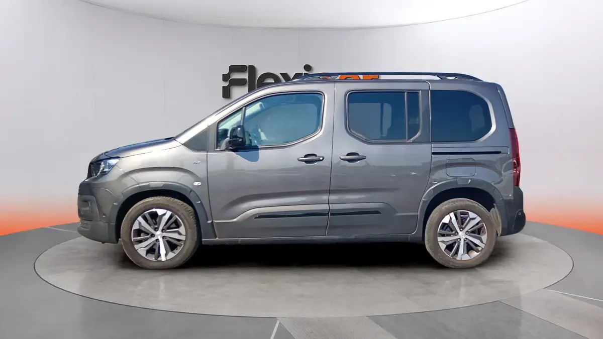Usado Peugeot Rifter GTi 102 CV (75 kW) 2023 Gris Monovolumen