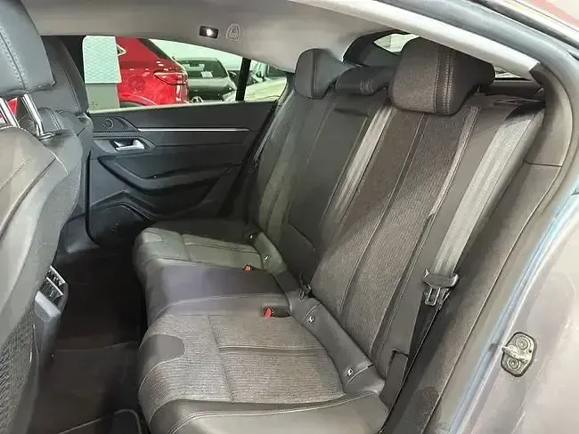 Usado Peugeot 508 Allure 131 CV (96 kW) 2021 Blanco Berlina