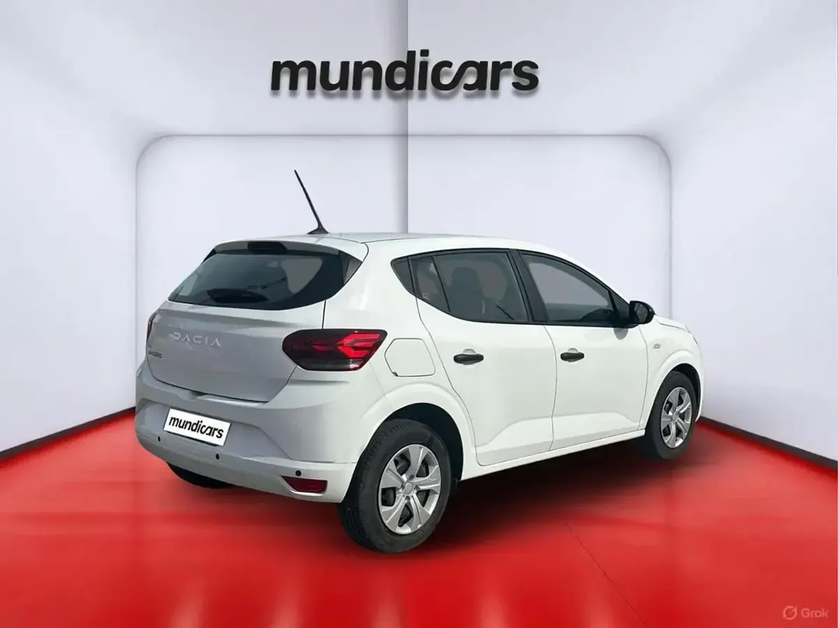 Brugt Dacia Sandero Essentiel 91 HK (66 kW) 2024 Hvid Sedan