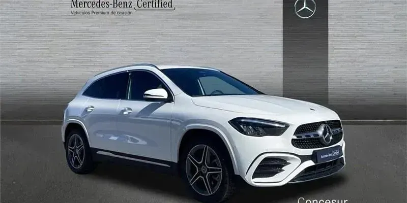 Usado Mercedes GLA200 163 CV (119 kW) 2025 Blanco SUV