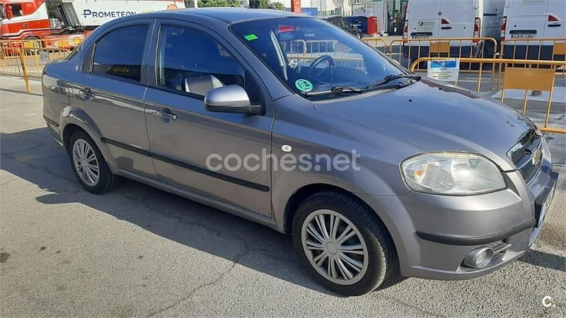 Gris / plata Usado 2007 Chevrolet Aveo LT Berlina | 2999 € (Precio justo) - Imagen 1/4