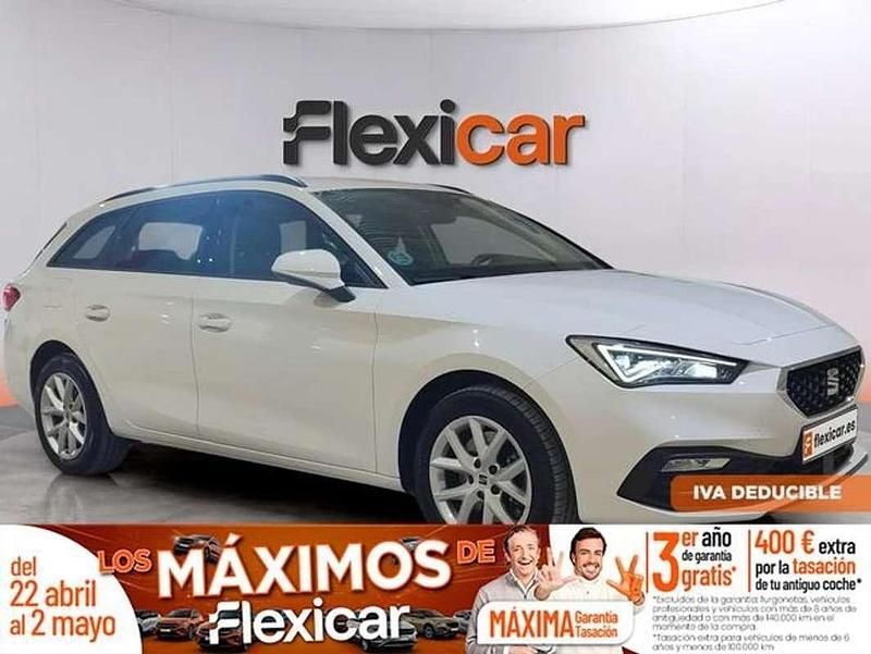 Usado Seat Leon Style 150 HP (110 kW) 2022 Branco Sedan