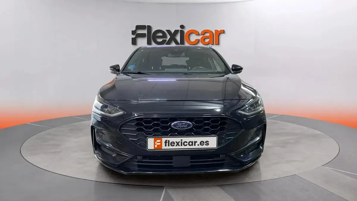 Usado Ford Focus ST-Line 155 CV (114 kW) 2023 Negro Berlina