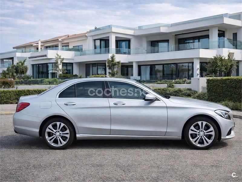 Käytetty Mercedes C220 170 HP (125 kW) 2018 Harmaa Sedan