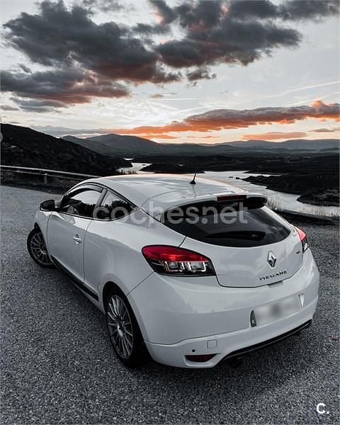 Blanco Usado 2012 Renault Mégane GT GT Coupe | 8000 € - Imagen 1/4