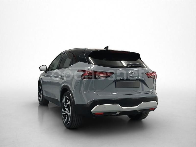 Usado Nissan Qashqai Tekna 158 CV (116 kW) 2022 Gris / plata SUV