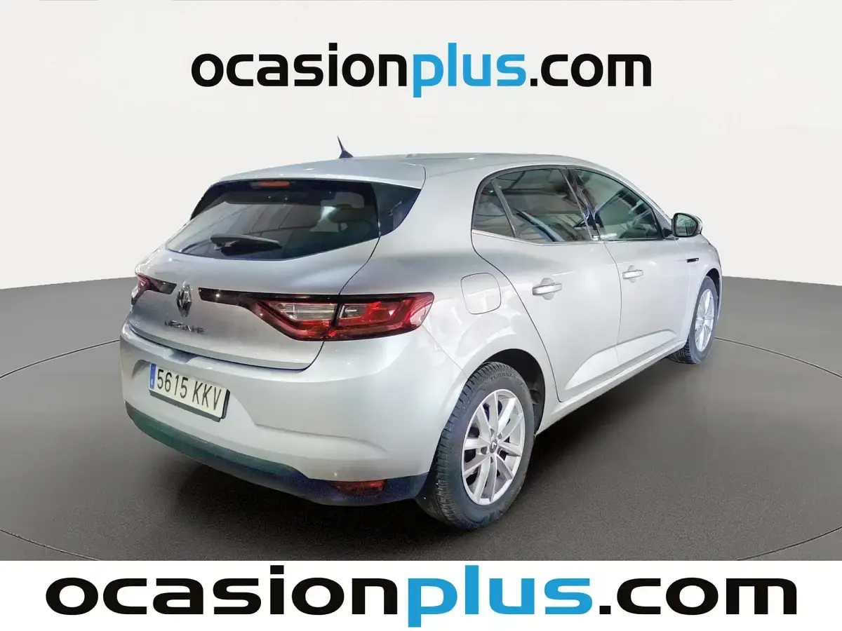 Usado Renault Mégane 132 CV (97 kW) 2018 Gris plata Utilitario