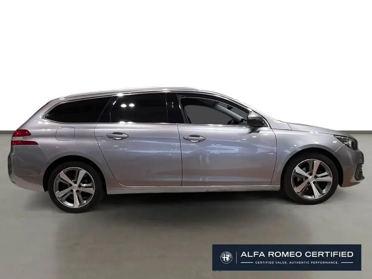 Usado Peugeot 308 SW Allure 130 CV (95 kW) 2019 Gris Familiar