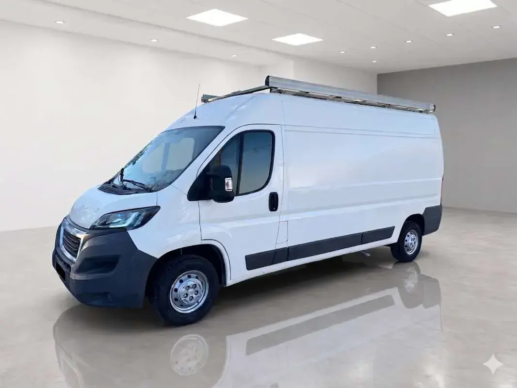 Usado Peugeot Boxer 131 CV (96 kW) 2018 Blanco Van