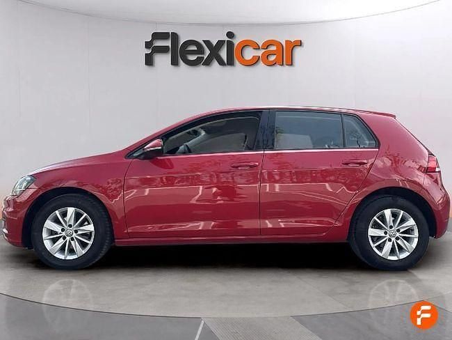 Usado VW Golf VII Advance 115 CV (84 kW) 2020 Rojo Berlina