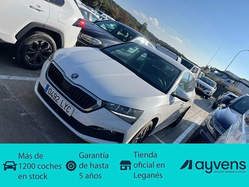 Blanco Usado 2022 Skoda Scala Utilitario | 12.900 € (Buen precio) - Imagen 1/4
