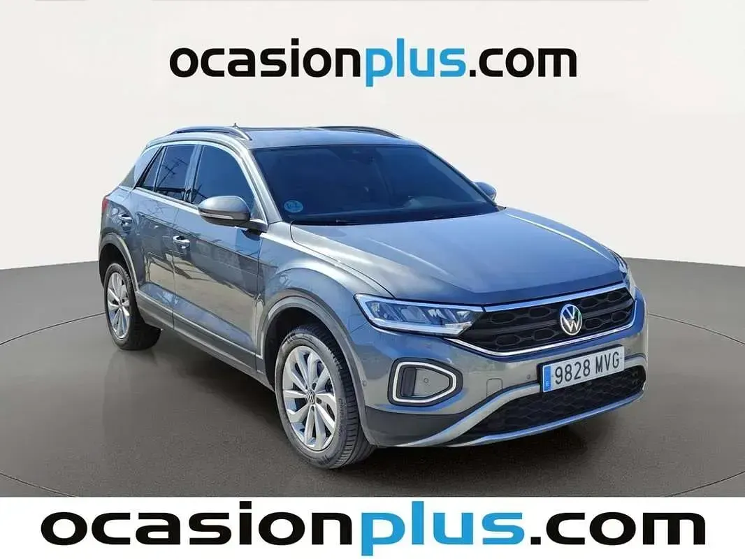 Usado VW T-Roc Life 116 CV (85 kW) 2024 Gris SUV