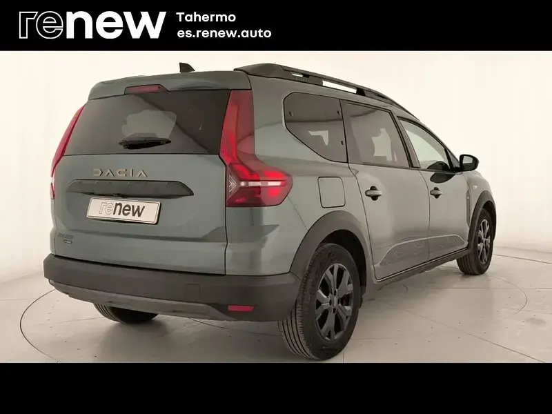 Usado Dacia Jogger Extreme 91 CV (66 kW) 2025 Verde Monovolumen
