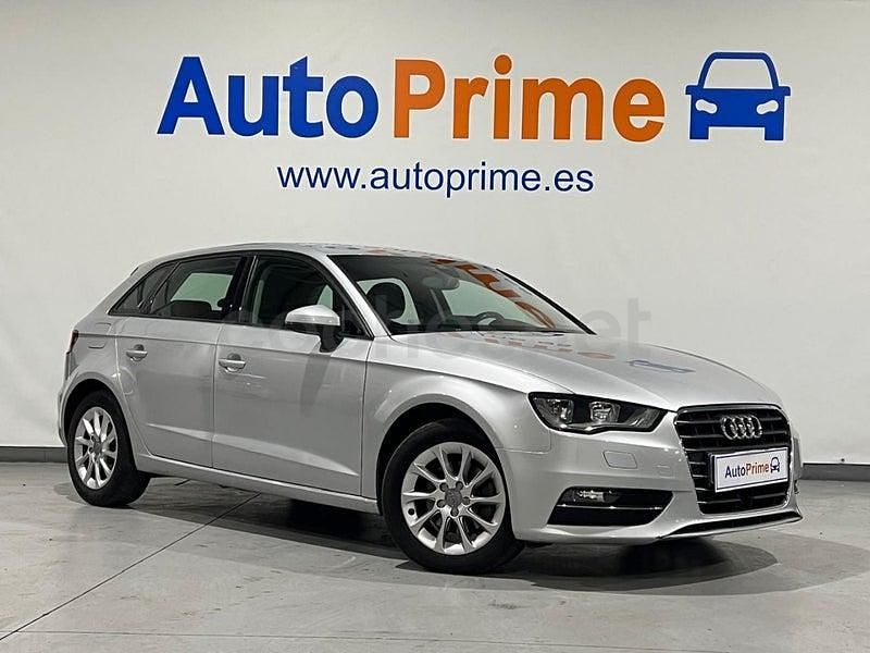 Usado Audi A3 Ambition 150 CV (110 kW) 2013 Gris / plata Berlina