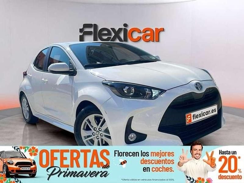 Usado Toyota Yaris Hybrid Active 116 CV (85 kW) 2022 Utilitario