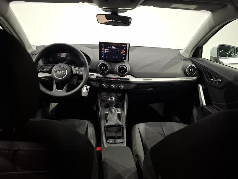 Usado Audi Q2 116 CV (85 kW) 2026 Blanco arkona SUV
