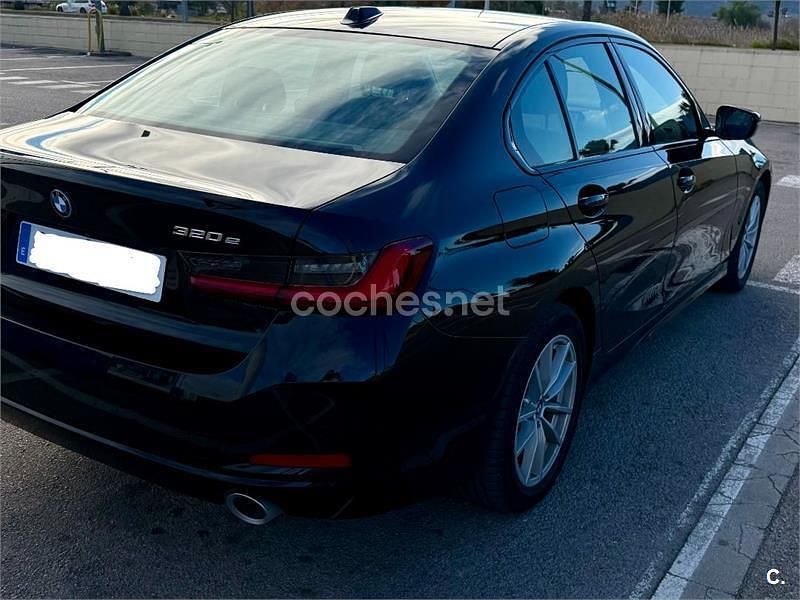 Usado BMW 320e 204 CV (150 kW) 2025 Negro Berlina