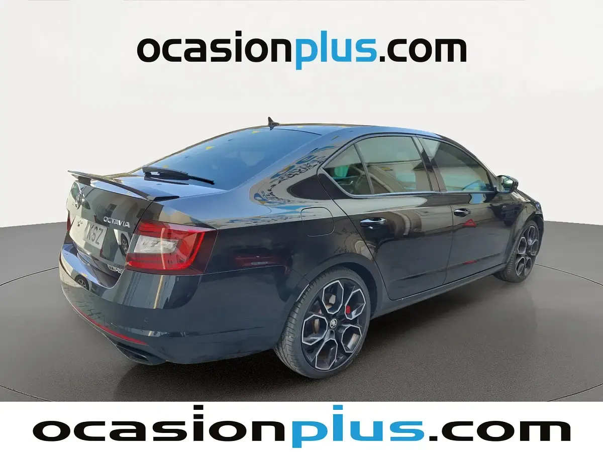 Usado Skoda Octavia RS 245 CV (180 kW) 2019 Negro Berlina
