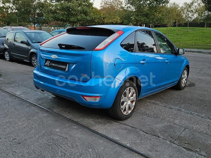 Usado Ford Focus Business Edition 90 CV (66 kW) 2008 Azul Berlina